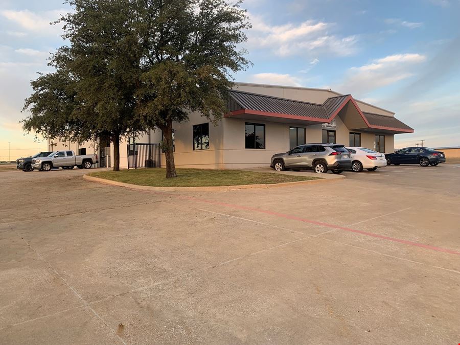 1805 S Town East Blvd  