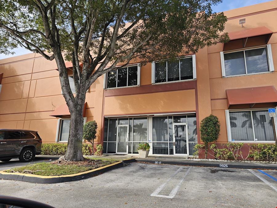 Costa Corporate Office/Warehouse