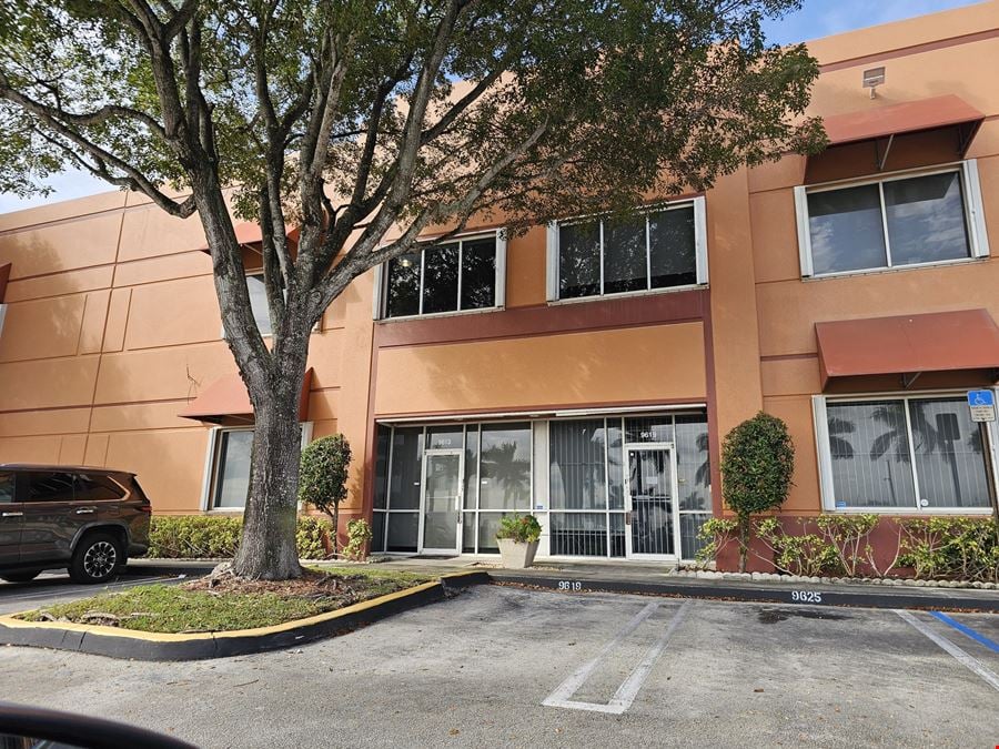 Costa Corporate Office/Warehouse