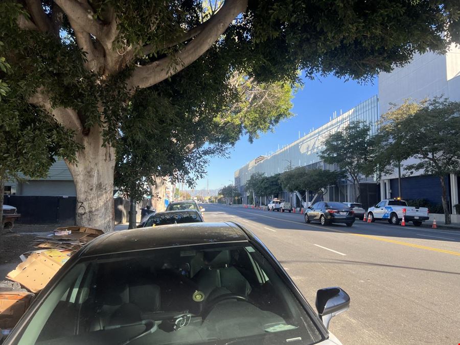 4071 S Main Street Property