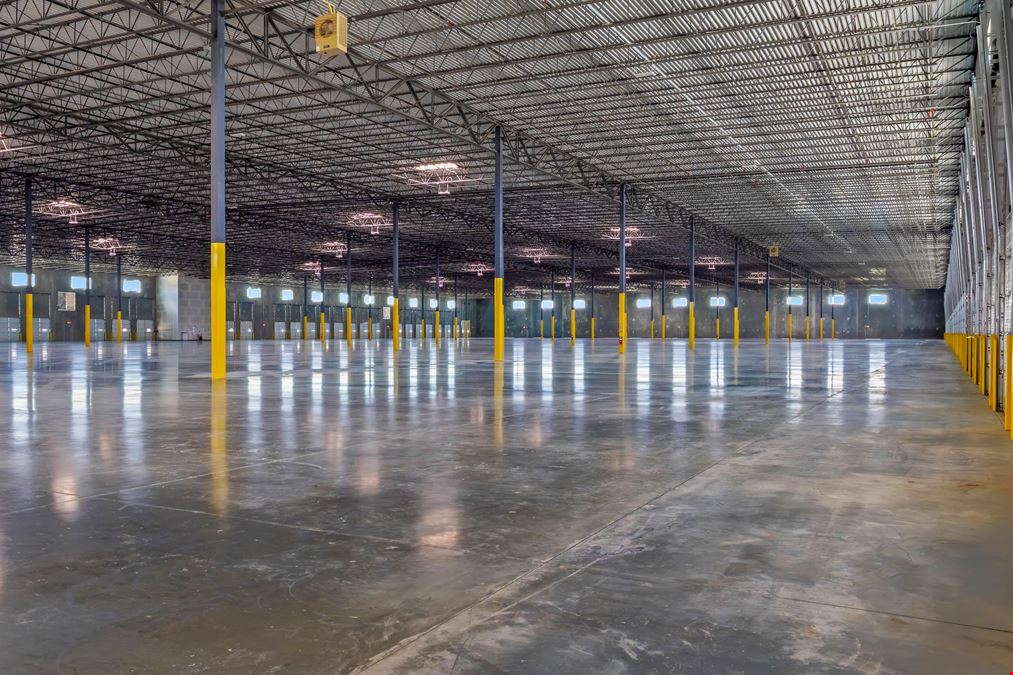 Premier Logistics Center