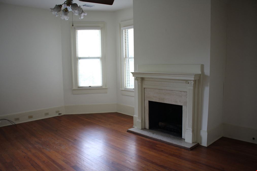318 N Calhoun