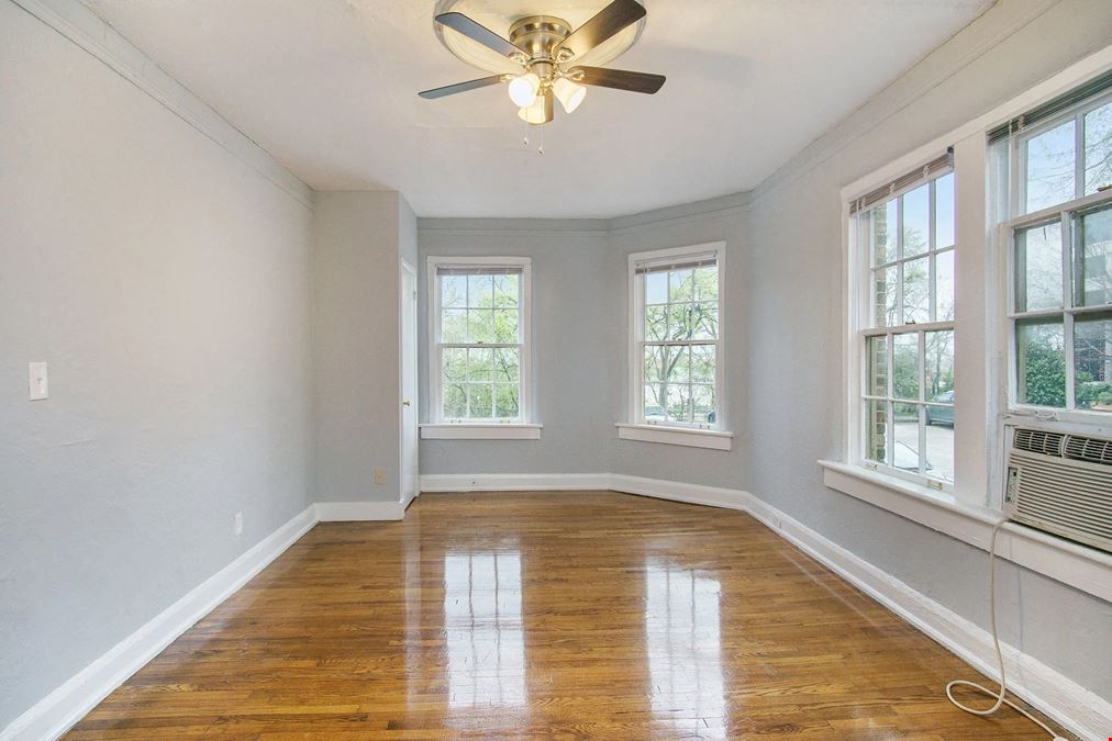 Sycamore Manor