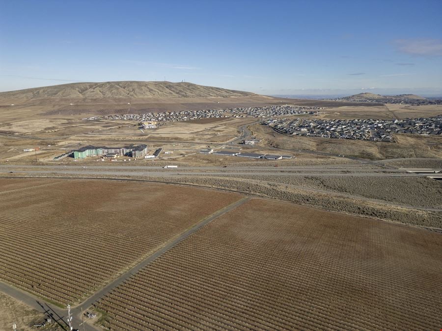 BADGER HEIGHTS PLAZA