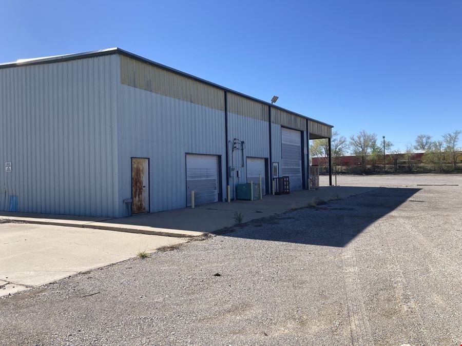 7,680 SF Industrial on 2.852 AC