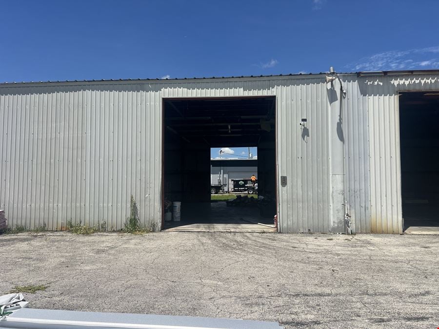 10,000 SF Warehouse on 1 AC For Lease