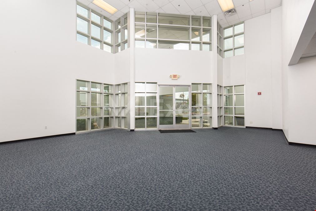 7481 Eastgate Rd
