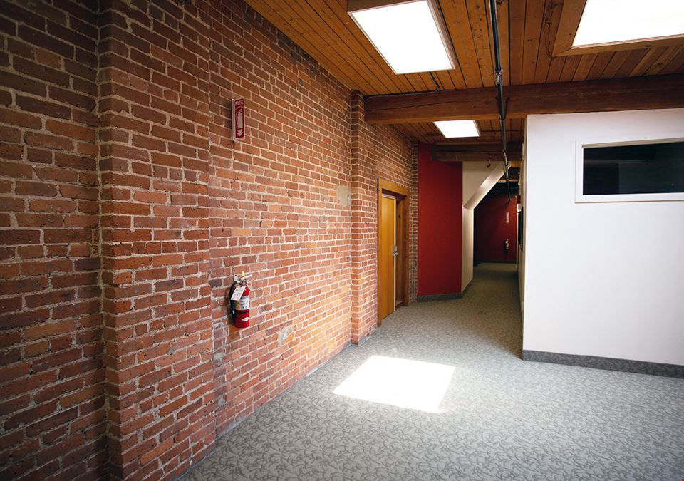 63 Great Rd | Suite 204