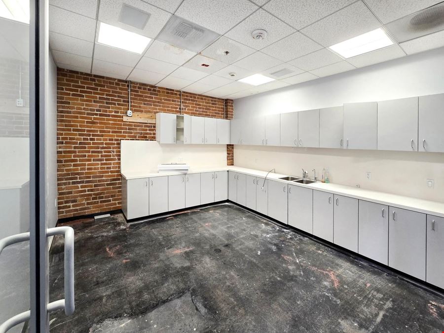 Lindblade Media Center