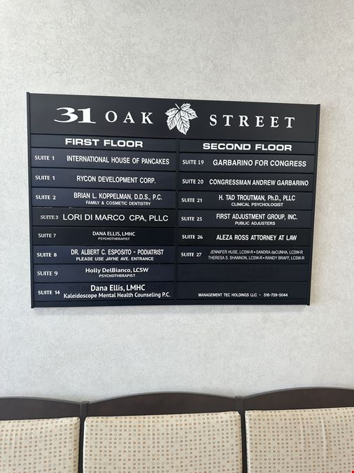 31 Oak St