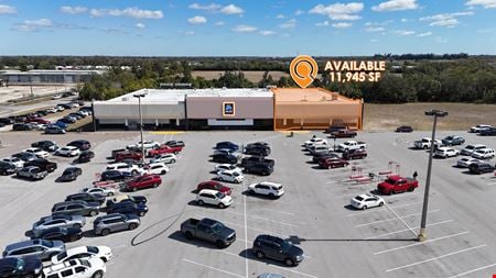 Preview of Retail space for Rent at 1023 North Tamiami Trail