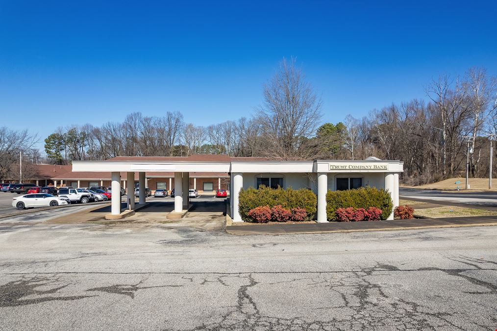385 North Parkway