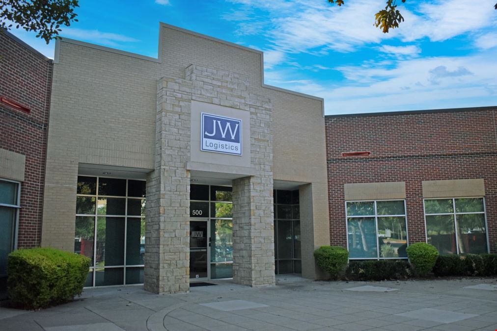 Parkwood Office Center | Sublease 11,764 SF