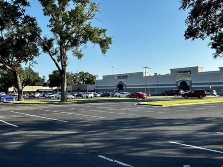 Preview of commercial space at 5007 N. Davis Hwy.