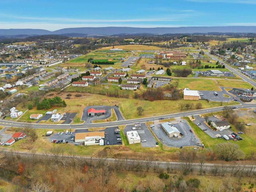 Southern 1-Acre Commercial Lot in Broadway