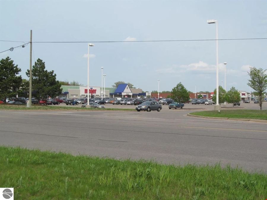 Prime Retail Development Site in Cadillac, Michigan
