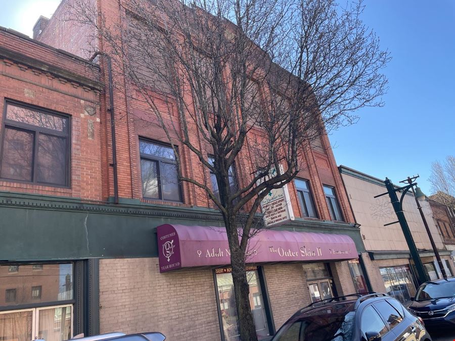 416 East 8th Ave