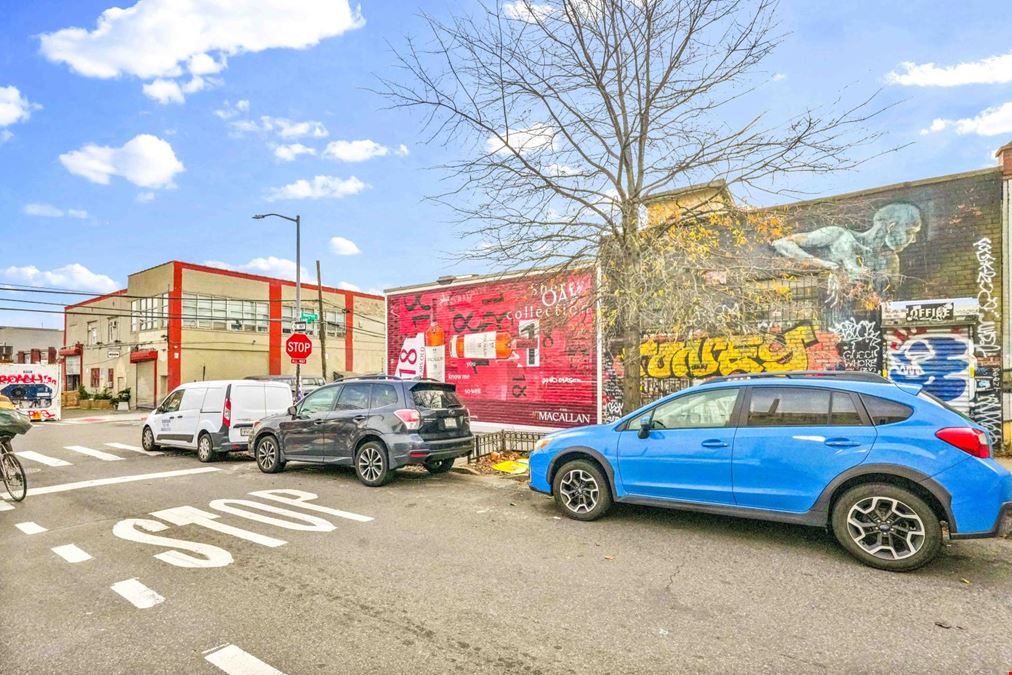 282 Scholes St