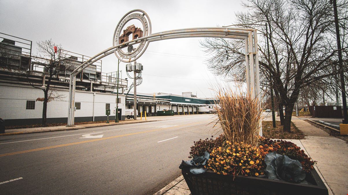 81,919 - 224,878 SF for Sale/Lease | 1556 W. 43rd Street, Chicago