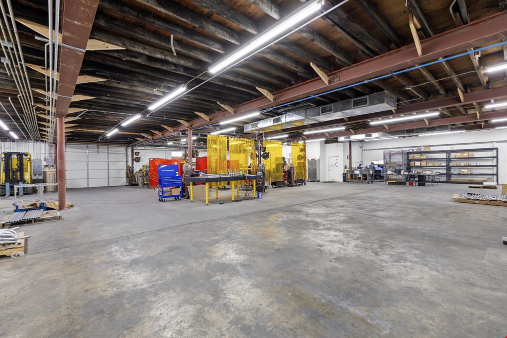 Office/Warehouse on Dodds Ave