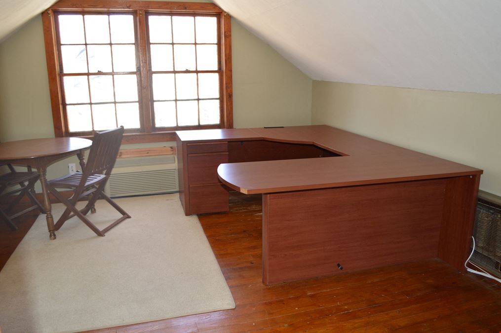 OFFICE SUITE FOR LEASE