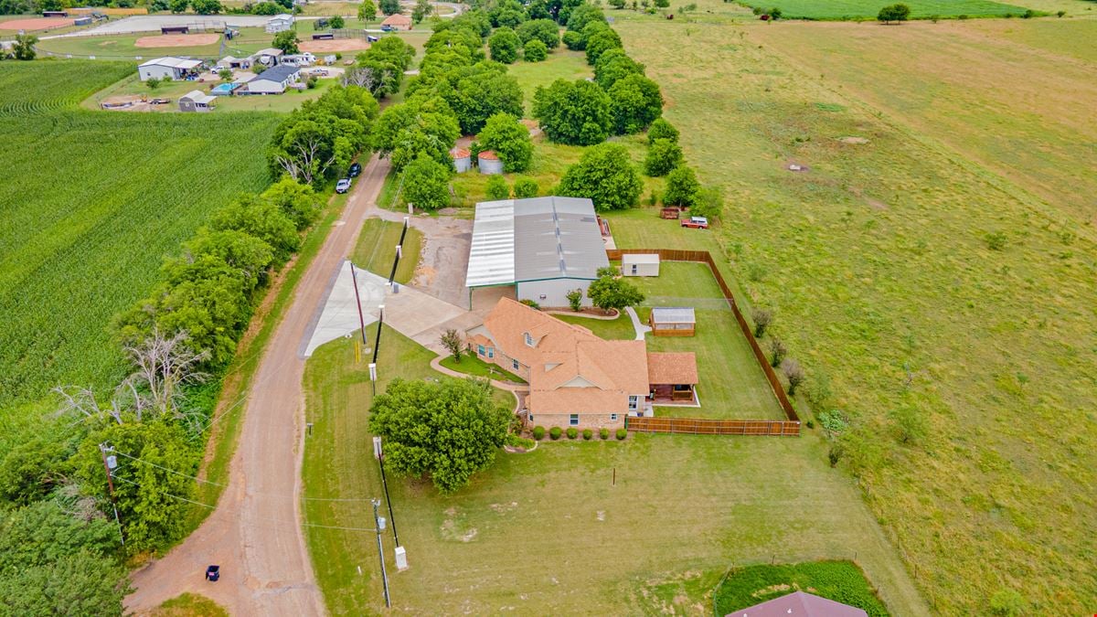 Live/Work Property with Industrial-Grade Workshop