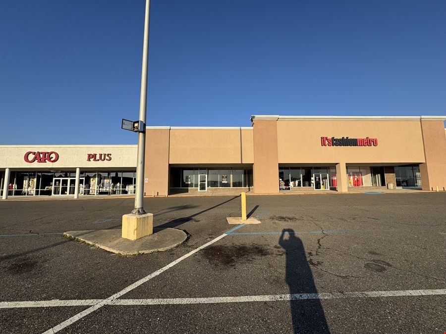 Prime Retail Opportunity in High Traffic South Shreveport