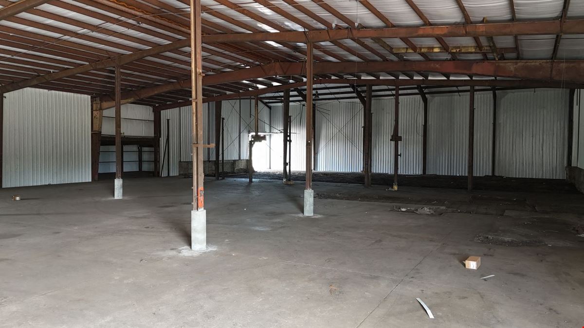 1100 E 14th St. - Industrial