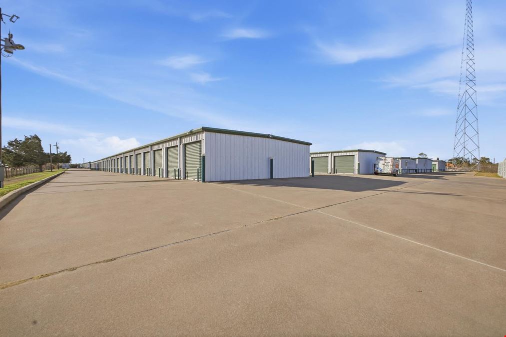 Highway 290 Office + Warehouse