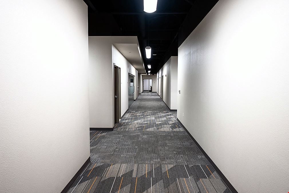 4006 West Loop 289
