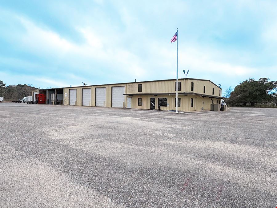 3550 Fairbanks Ave