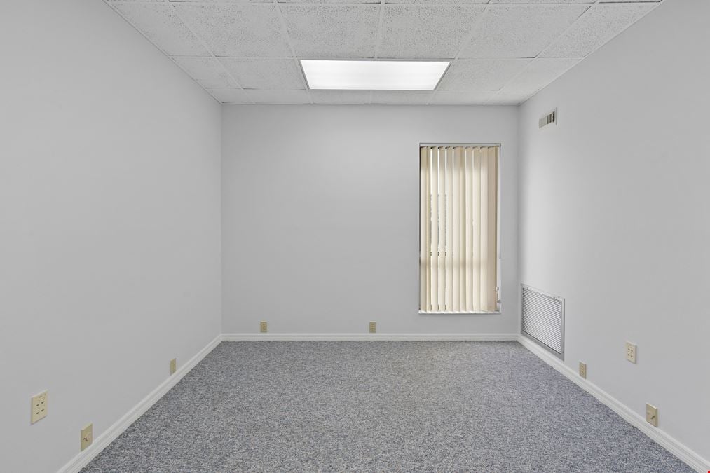 3000 North Atlantic Avenue 202/203