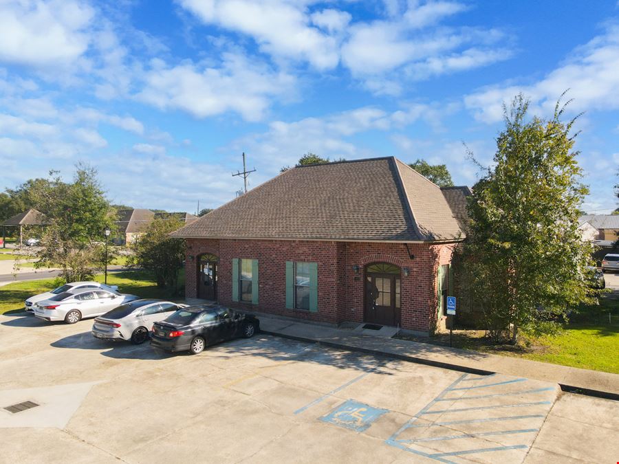 Gonzales Garden Office Ideal for Owner Occupant or Investor