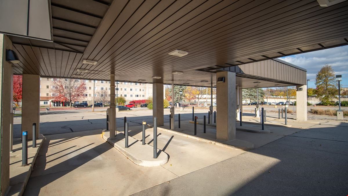 Center Street Premier Flex-Commercial Space 