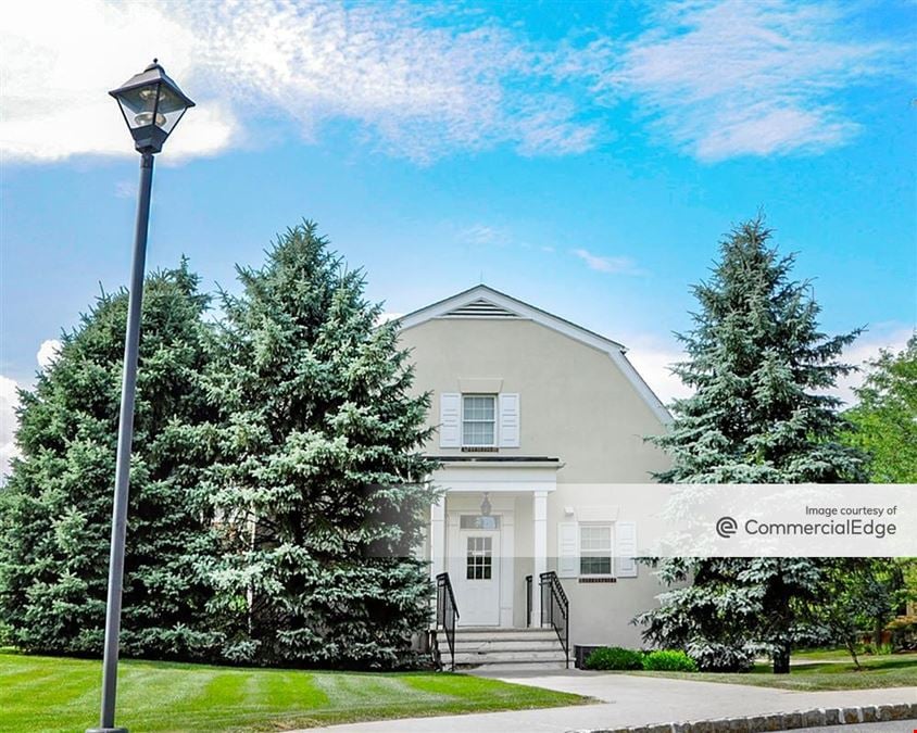Executive Quarters At Bedminster II