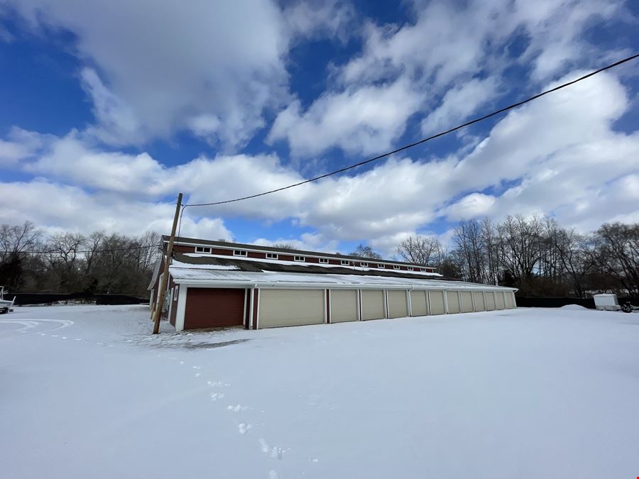 195 E Hamburg St