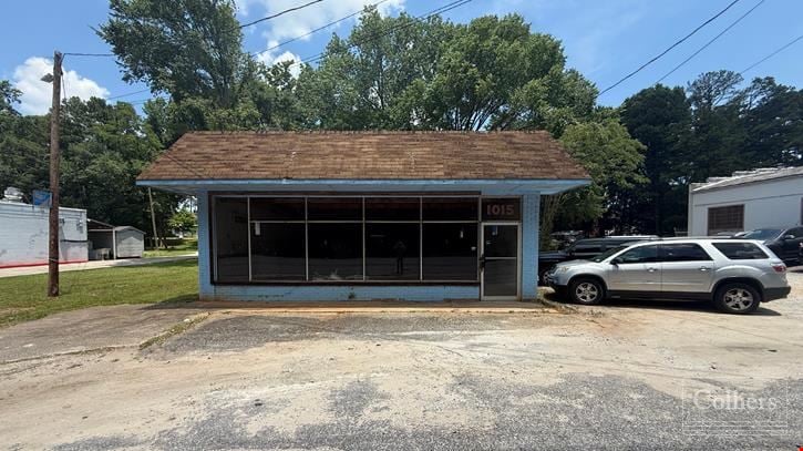 Freestanding Building For Sale in One of Spartanburg’s Busiest Corridors