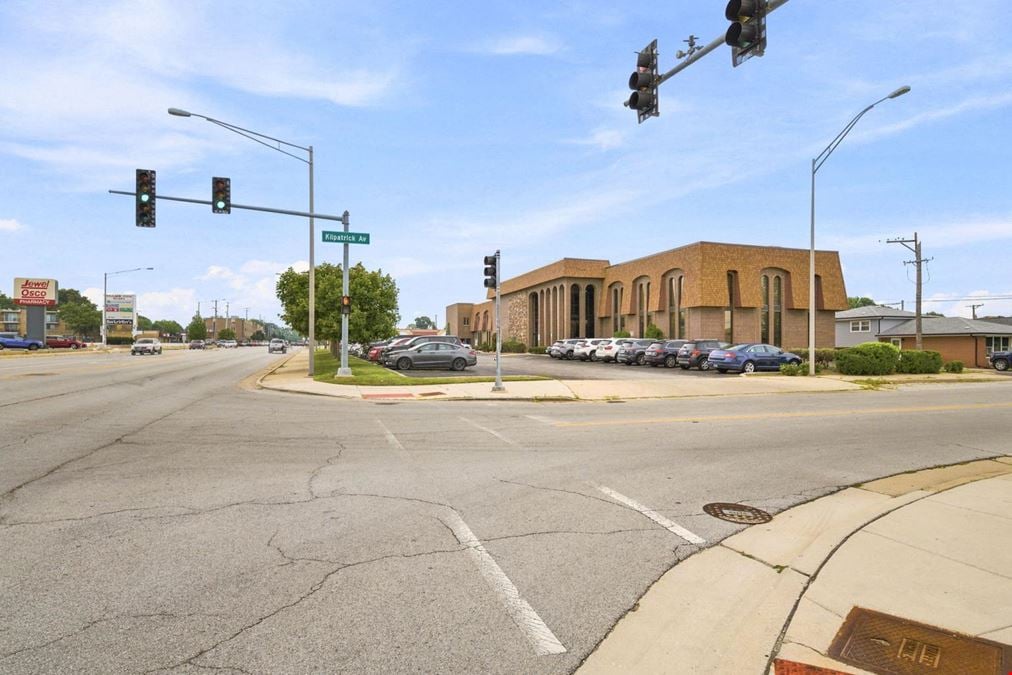 4647 W 103rd St, Unit 2B-2F, Oak Lawn, IL