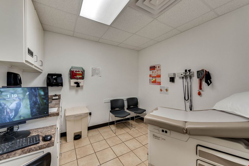 10,687 SF Freestanding Healthcare Facility