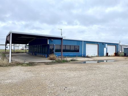 Preview of Industrial space for Rent at 902 S. Main St.