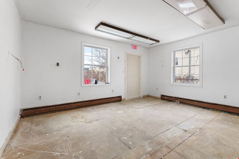 Contractor / Flex Space with Vehicle Storage | First Floor ±2,453 SF Available Separately