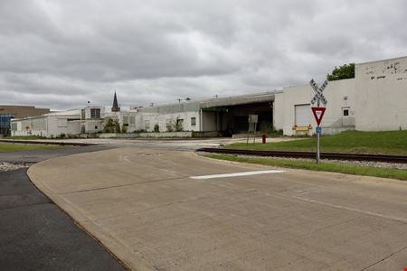 Preview of Industrial space for Rent at 800 N Hamilton St