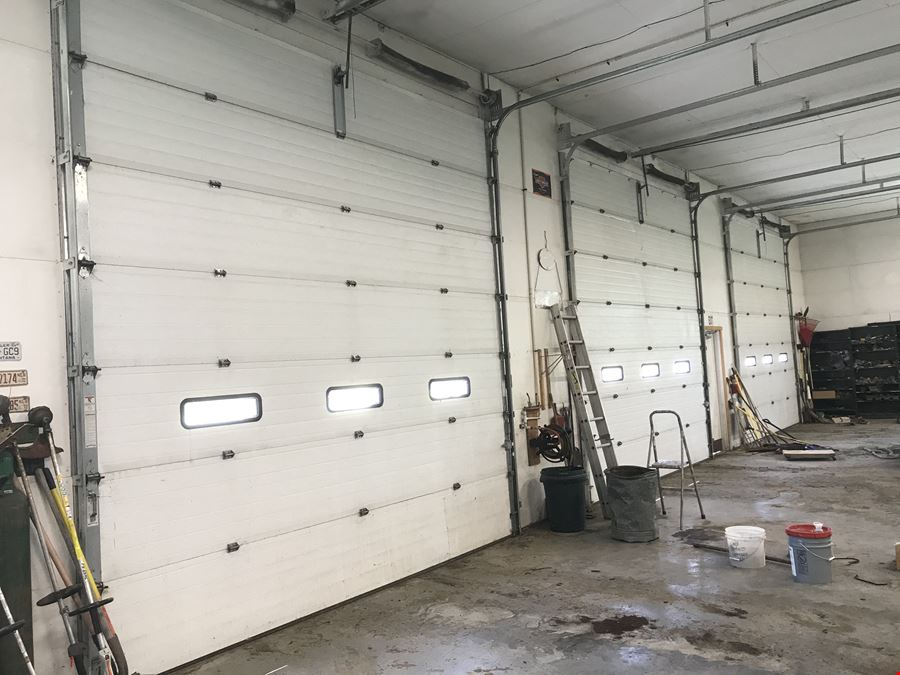 9026 Kautzman Rd