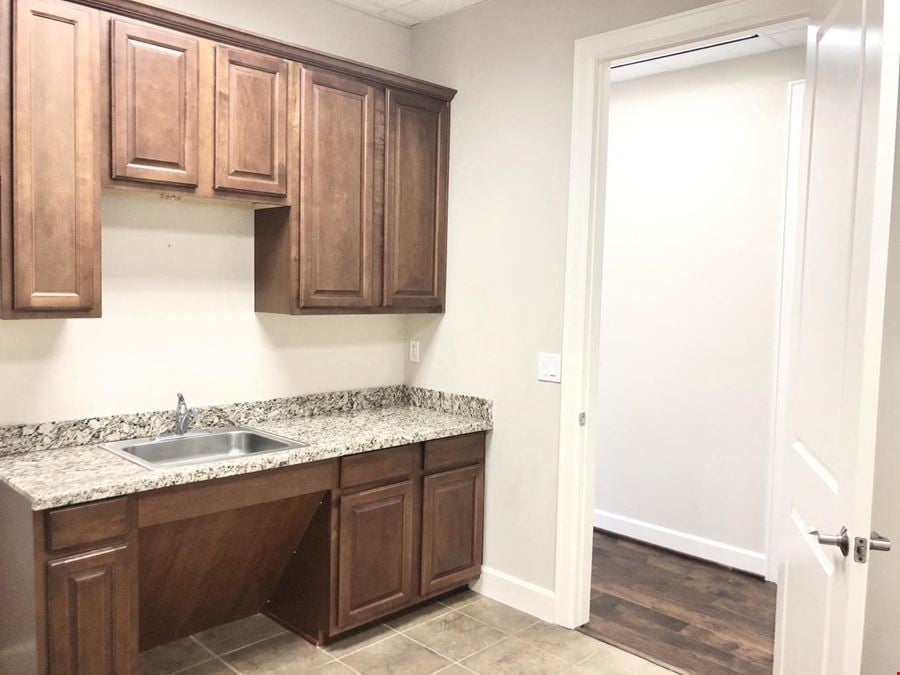 16000 Park Ten Place - Unit 802