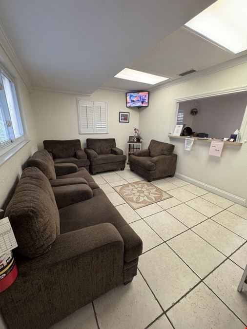 494 N Harbor City Blvd
