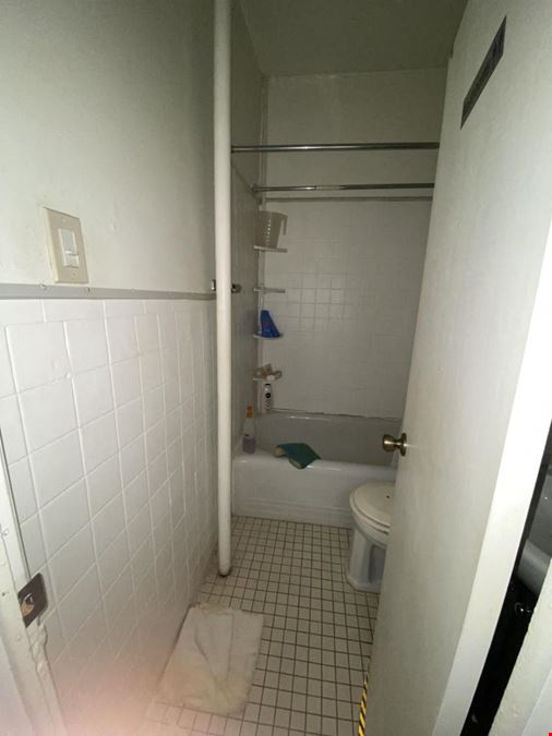 36 W 56th St