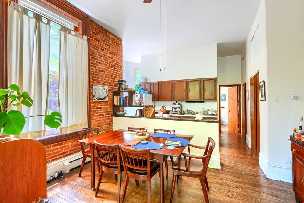 1600 Bolton St Baltimore, MD 21217