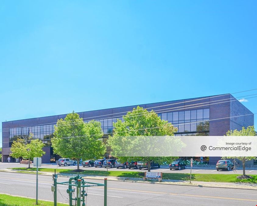 Shoreview Corporate Center - 4100 Lexington Avenue North