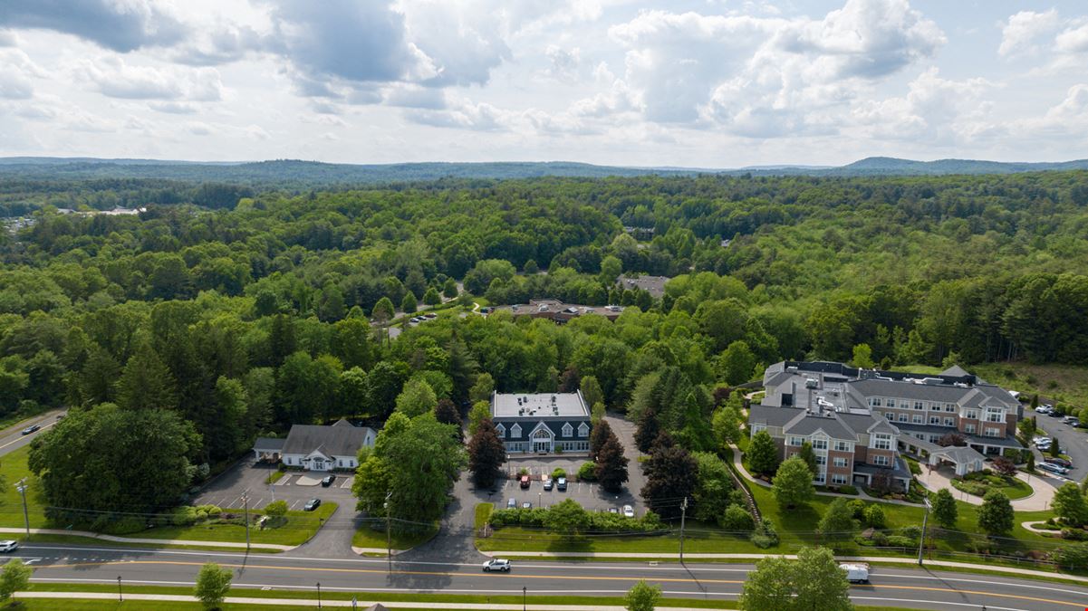 111 Simsbury Rd, Unit 4