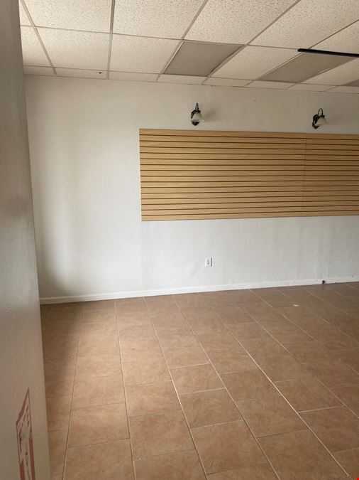 Store Available in Busy Retail Center